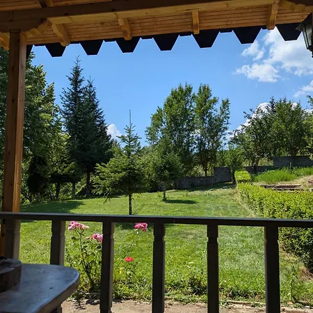 Oasis Nyaraló Voskopoja