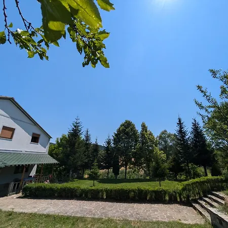 בית נופש Oasis Voskopojë
